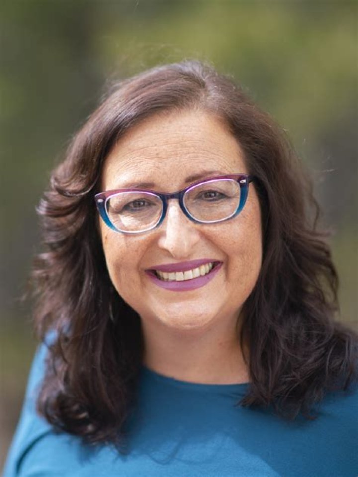 Monica Brown biografía, edad, altura, esposa, net worth, familia