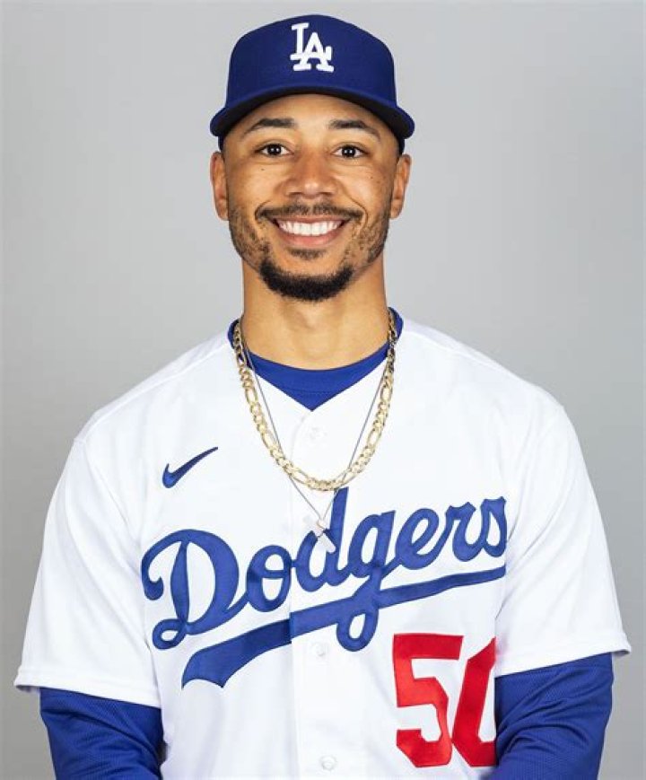 Mookie Betts Biography, Age, Height, Wife, Net Worth, Family