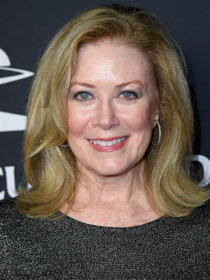 Nancy Stafford biografía, edad, altura, esposa, net worth, familia