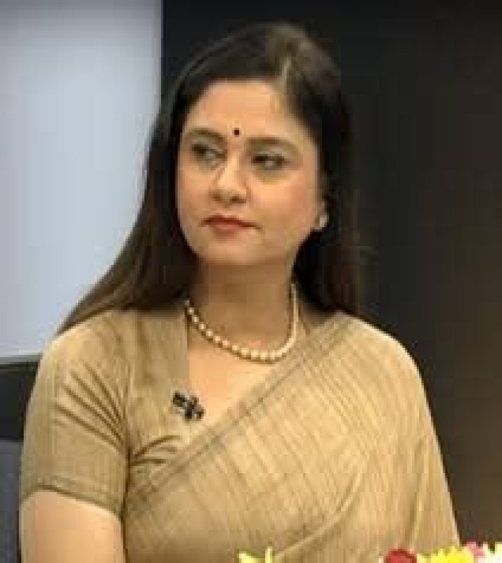 Neelum Sharma Biography, Age, Height, Husband, Net Worth, Family