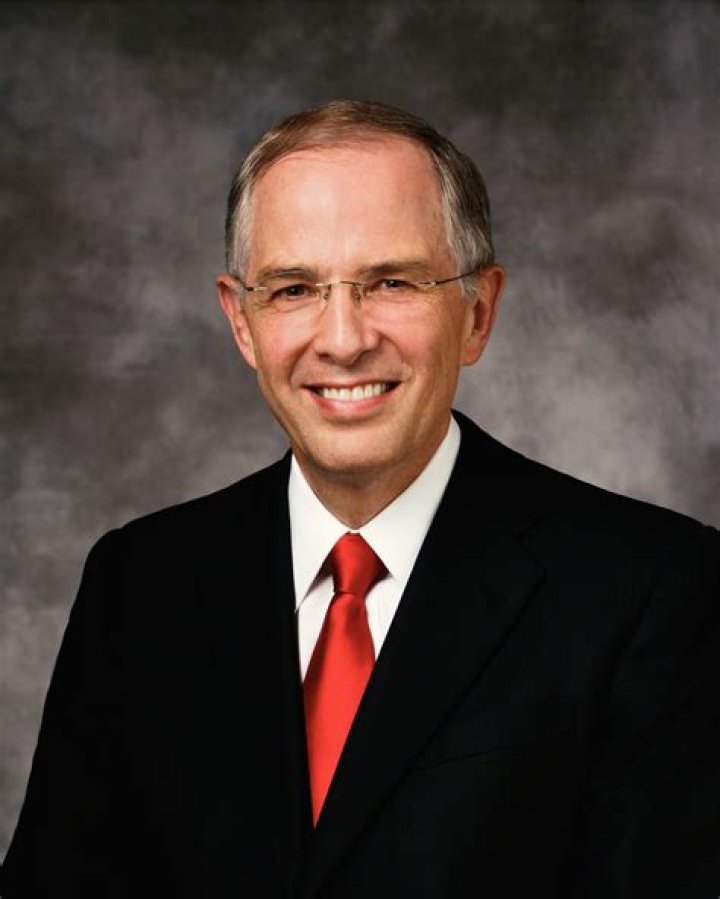 Neil L. Andersen Biography, Age, Height, Wife, Net Worth, Family