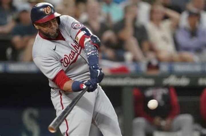 Nelson Cruz Biography, Age, Height, Wife, Net Worth, Family