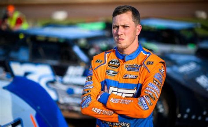 Nick Hoffman biografía, edad, altura, esposo, net worth, familia