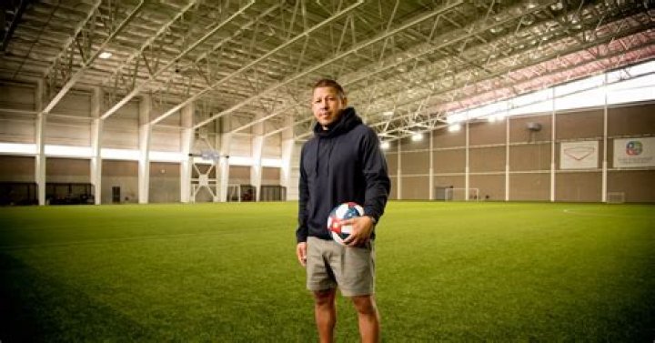 Nick Rimando Biography, Age, Height, Wife, Net Worth, Family