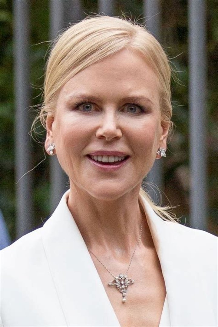 Nicole Kidman Biography, Age, Height, Husband, Net Worth, Family