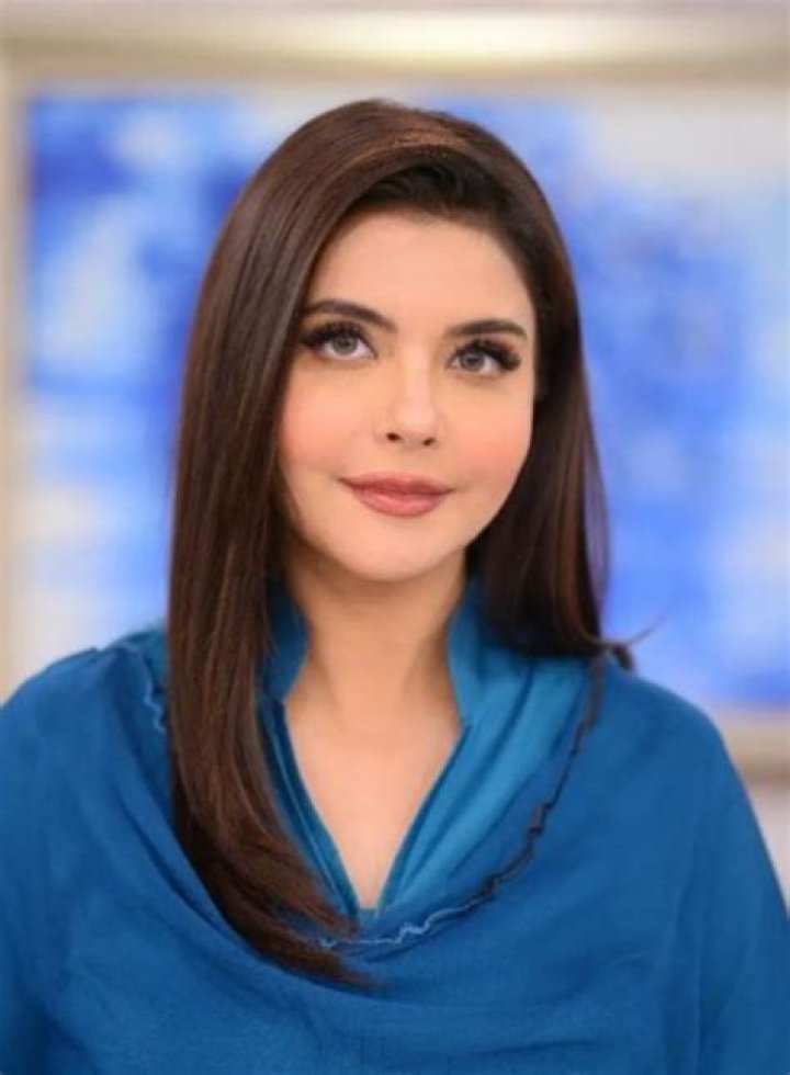 Nida Yasir Biography, Age, Height, Husband, Net Worth, Family