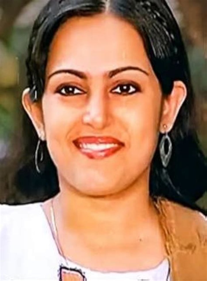 Nisha Noor Biography, Age, Height, Husband, Net Worth, Family