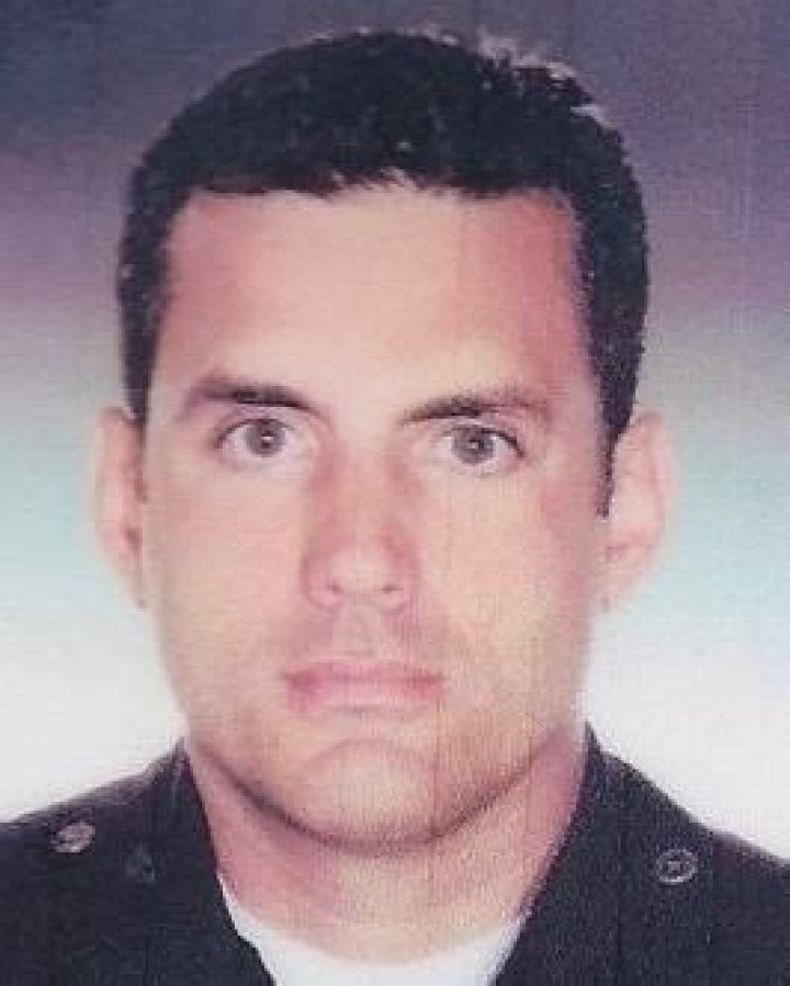 Pablo P. Vitar Biography, Age, Height, Wife, Net Worth, Family