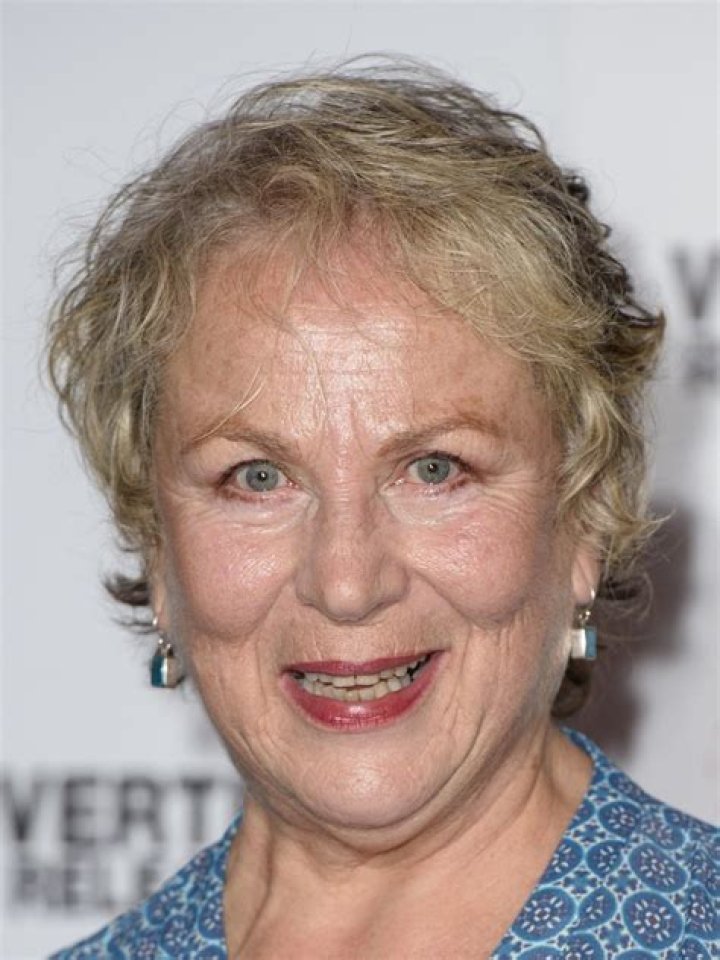 Pam Ferris biografía, edad, altura, esposa, net worth, familia