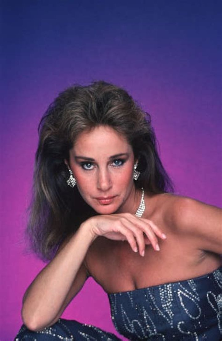 Pamela Bellwood Biography, Age, Height, Husband, Net Worth, Family