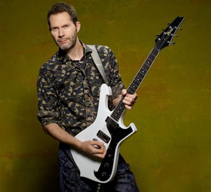 Paul Gilbert Biography, Age, Height, Wife, Net Worth, Family