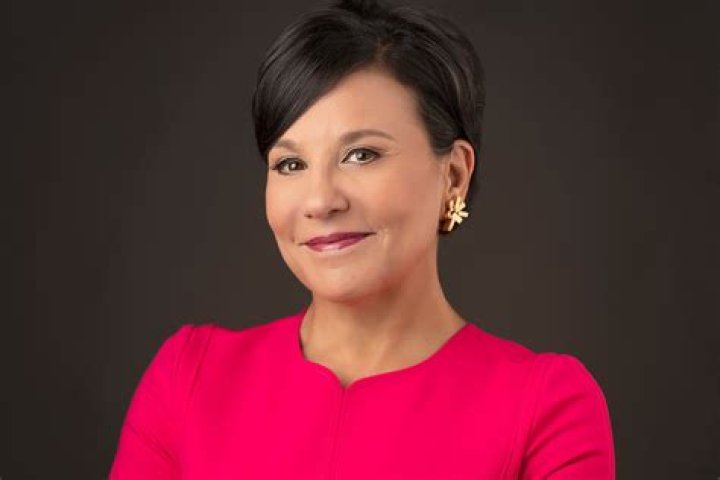 Penny Pritzker Biography, Age, Height, Husband, Net Worth, Family