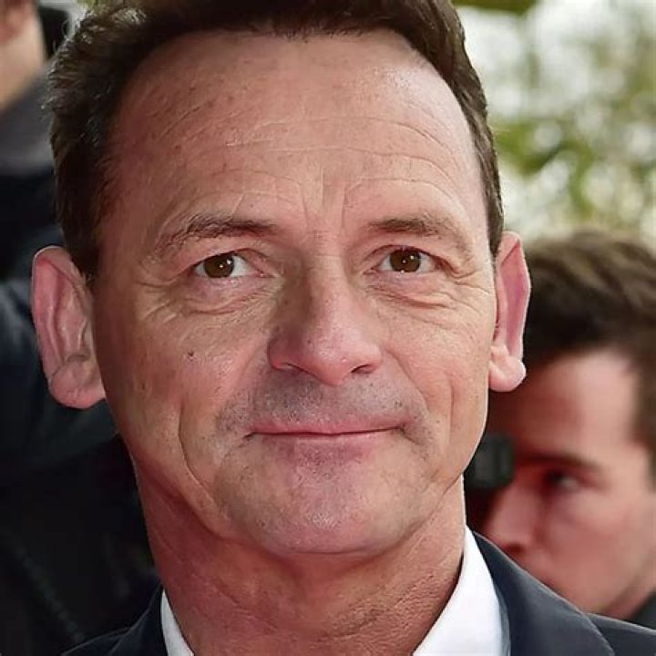 Perry Fenwick Biography, Age, Height, Wife, Net Worth, Family