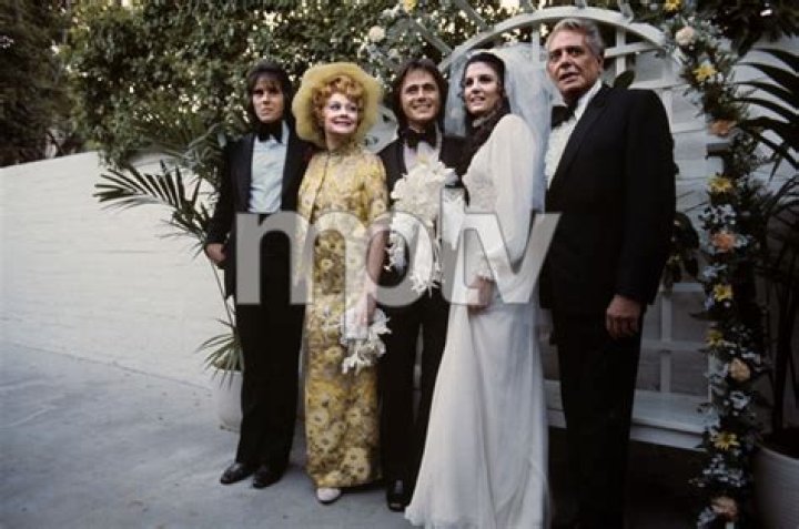 Phil Vandervort Biography, Age, Height, Husband, Net Worth, Family