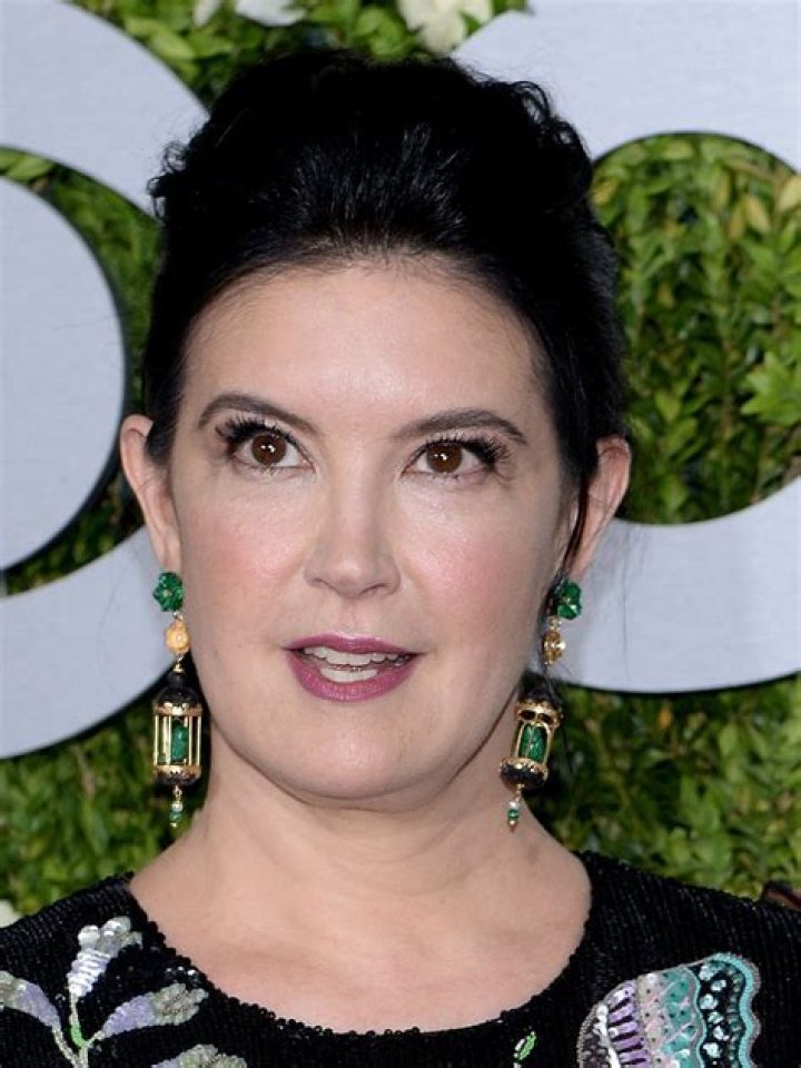 Phoebe Cates Biography, Age, Height, Husband, Net Worth, Family