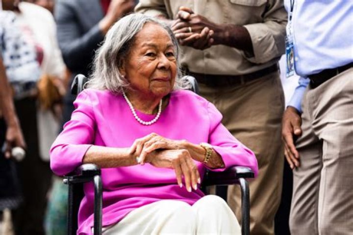 Rachel Robinson Biography, Age, Height, Husband, Net Worth, Family
