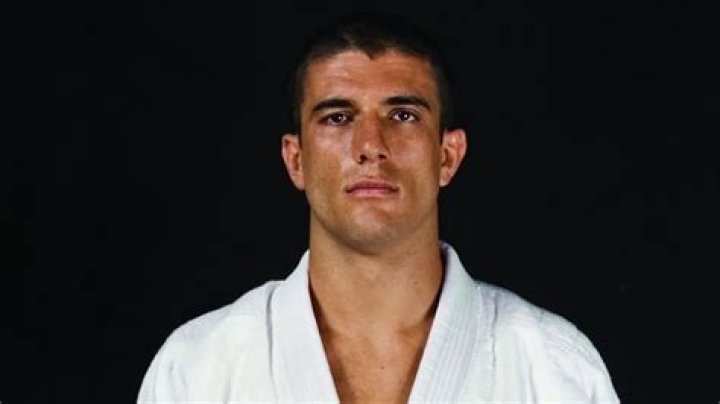 Rener Gracie Biography, Age, Height, Wife, Net Worth, Family
