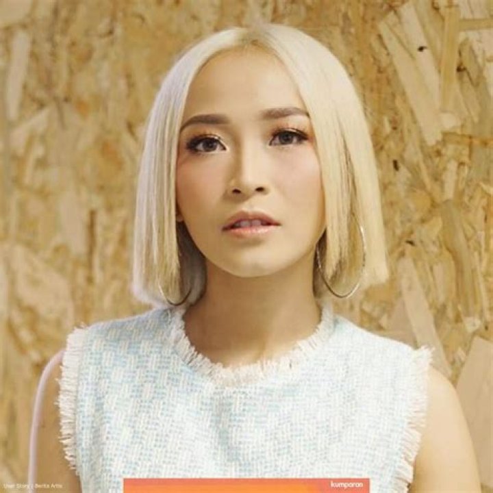 Rini Wulandari Biography, Age, Height, Husband, Net Worth, Family