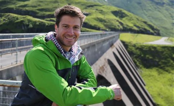 Rob Bell Biography, Age, Height, Wife, Net Worth, Family