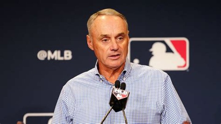 Rob Manfred Biography, Age, Height, Wife, Net Worth, Family
