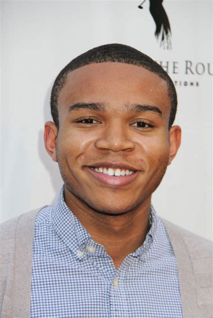 Robert Bailey Jr. Biography, Age, Height, Wife, Net Worth, Family