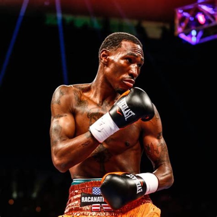 Robert Easter Jr. Biography, Age, Height, Wife, Net Worth, Family