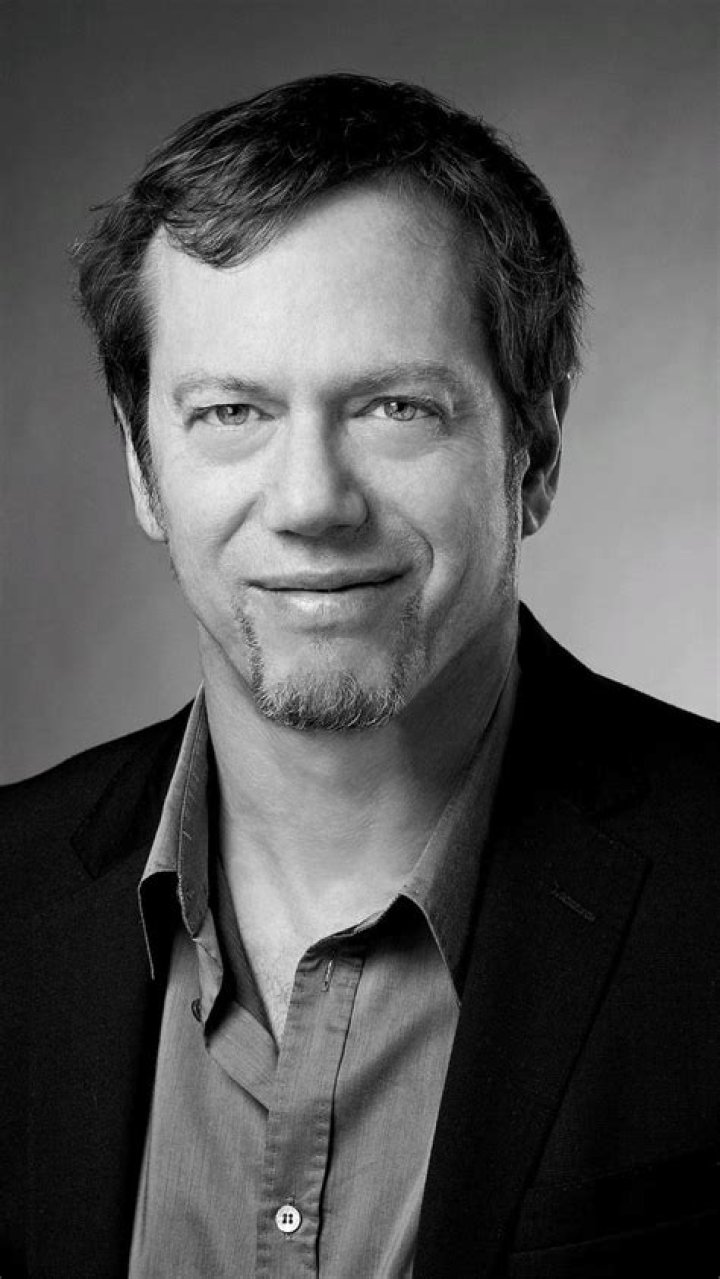Robert Greene Biography, Age, Height, Wife, Net Worth, Family