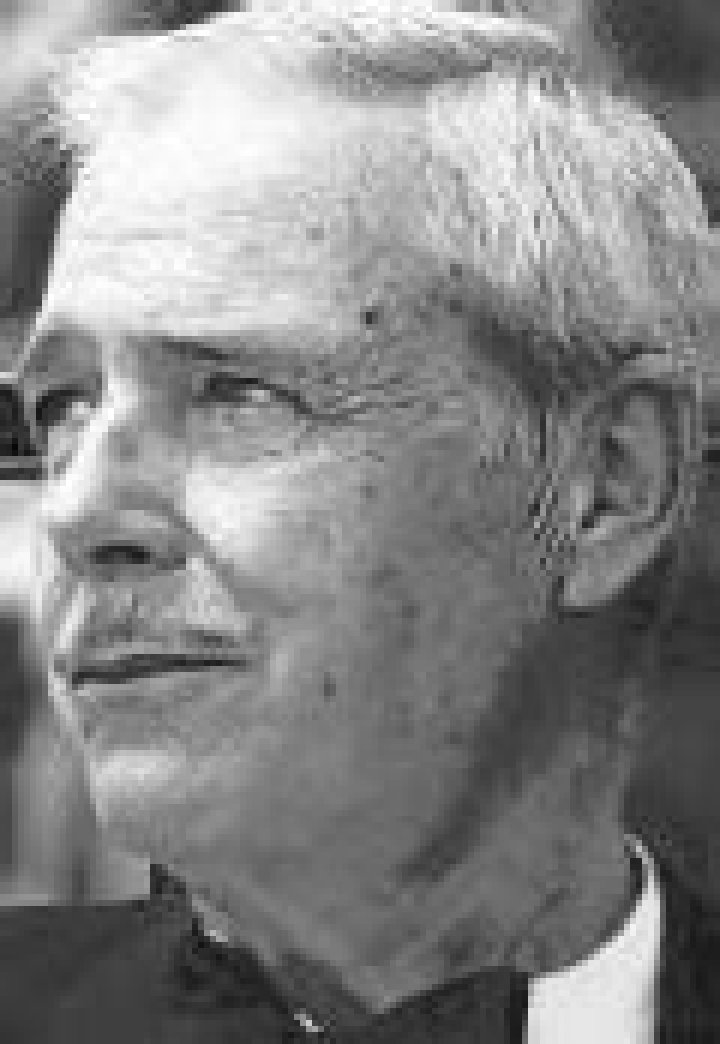 Robert Hoehl Biography, Age, Height, Wife, Net Worth and Family