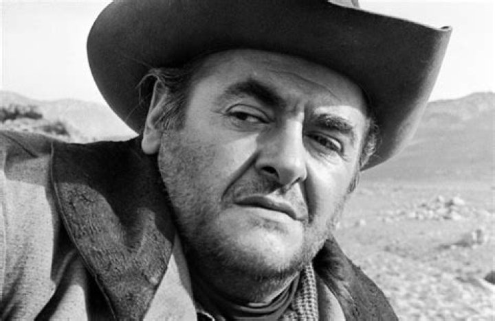 Robert Middleton Biography, Age, Height, Wife, Net Worth, Family