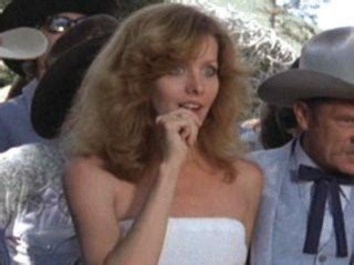 Robin Menken Biography, Age, Height, Husband, Net Worth, Family