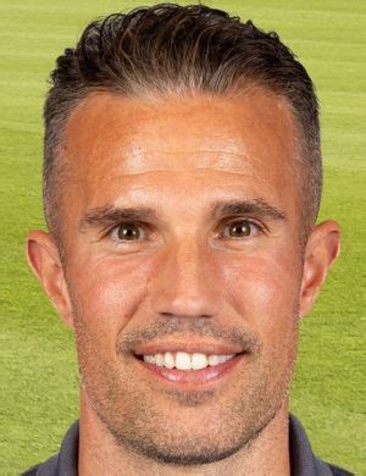 Robin van Persie Biography, Age, Height, Wife, Net Worth, Family