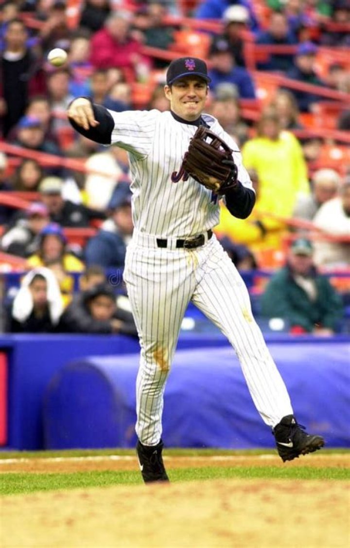 Robin Ventura biografía, edad, altura, esposo, net worth, familia