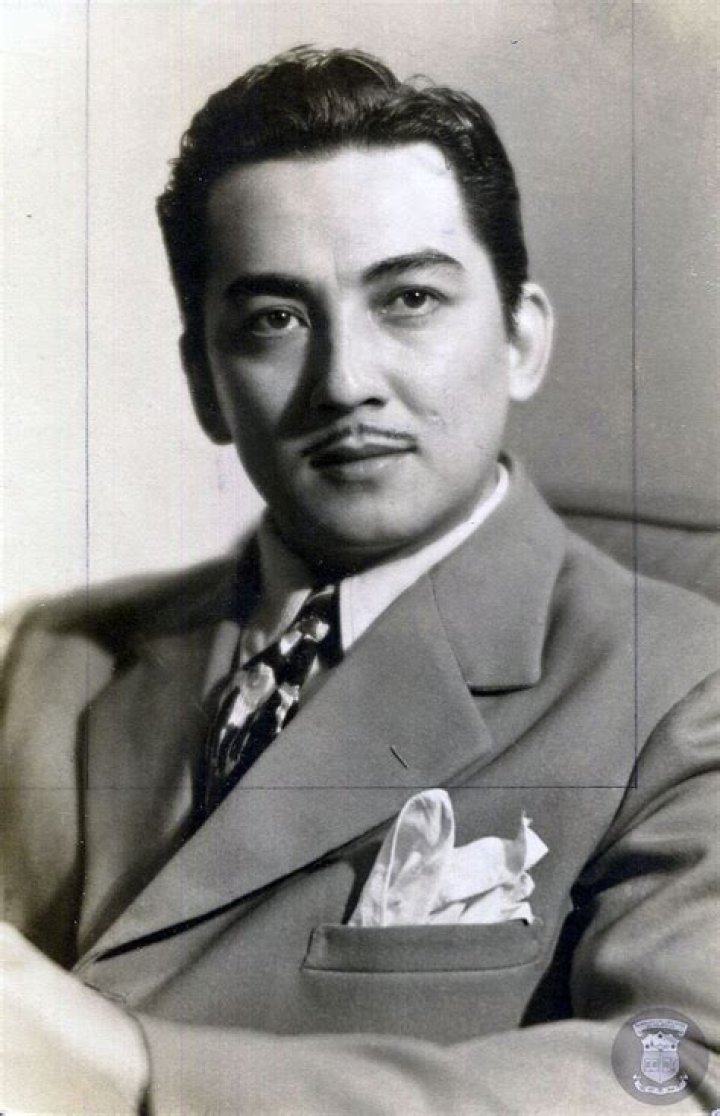 Rogelio de la Rosa Biography, Age, Height, Wife, Net Worth, Family