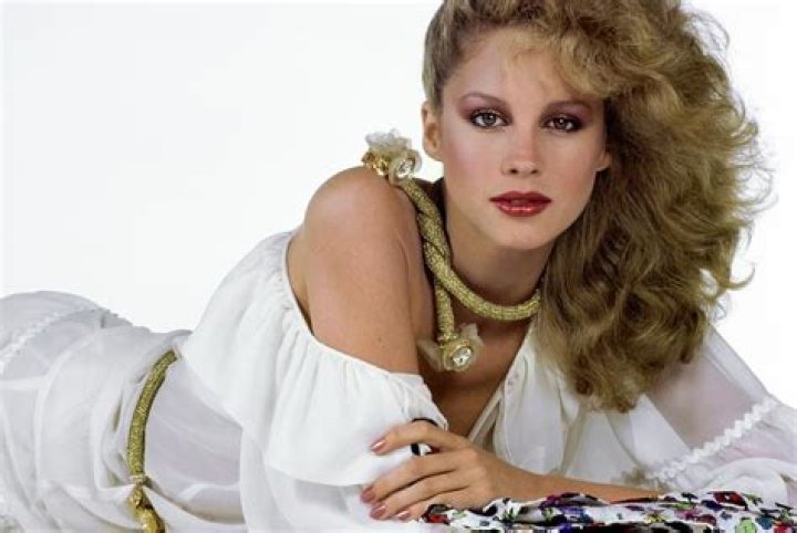 Rosie Vela Biography, Age, Height, Husband, Net Worth, Family