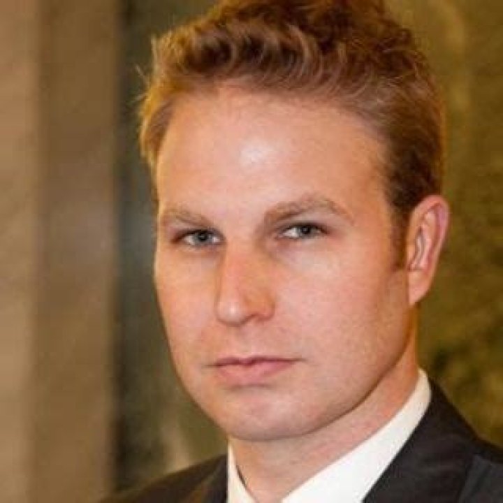 Ross Hussey Biography, Age, Height, Wife, Net Worth, Family