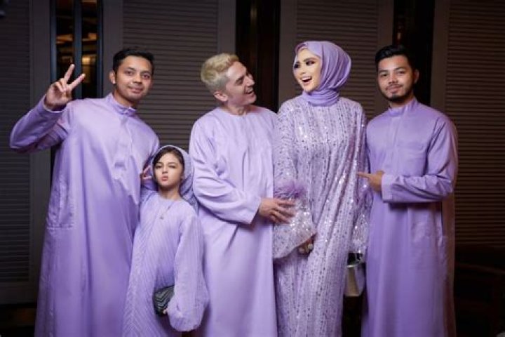 Rozita Che Wan Biography, Age, Height, Husband, Net Worth, Family