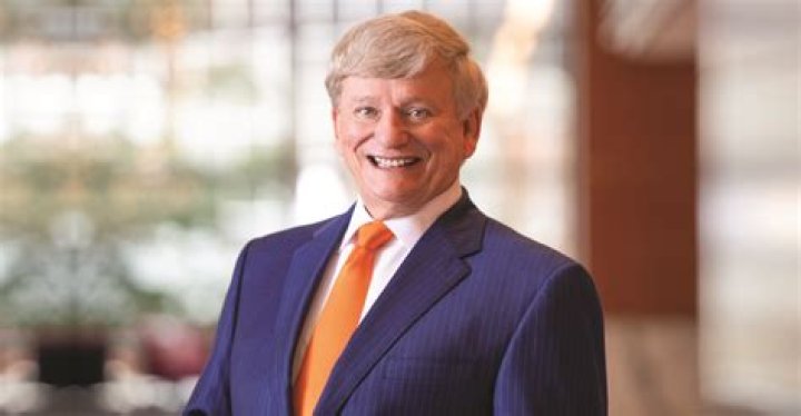 Rusty Hardin Biography, Age, Height, Husband, Net Worth, Family