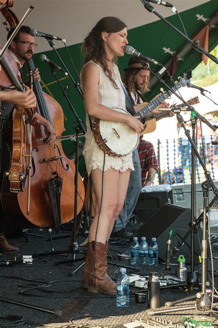 Ruth Moody Biography, Age, Height, Husband, Net Worth, Family