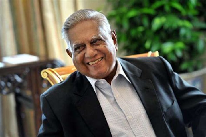 S. R. Nathan Biography, Age, Height, Wife, Net Worth and Family