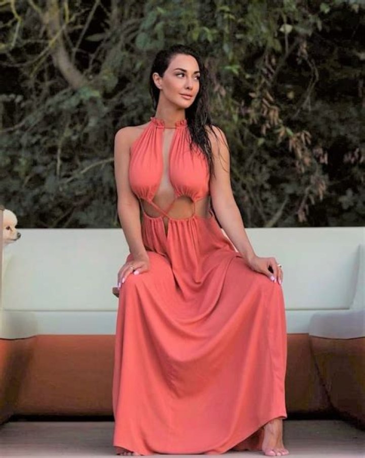 Sadaf Taherian Biography, Age, Height, Husband, Net Worth, Family