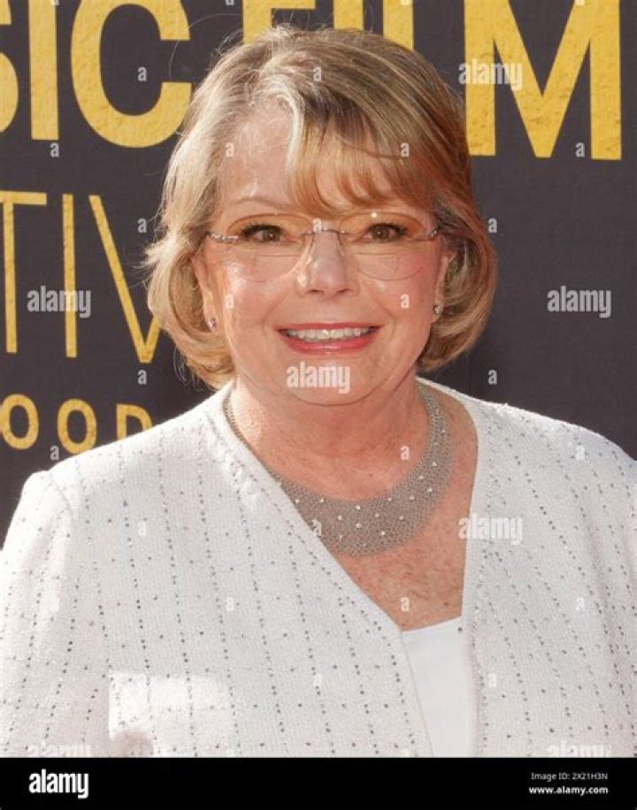 Sandy Descher Biography, Age, Height, Husband, Net Worth, Family