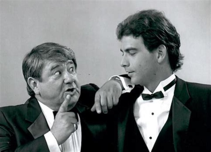 Sandy Hackett Biography, Age, Height, Wife, Net Worth, Family