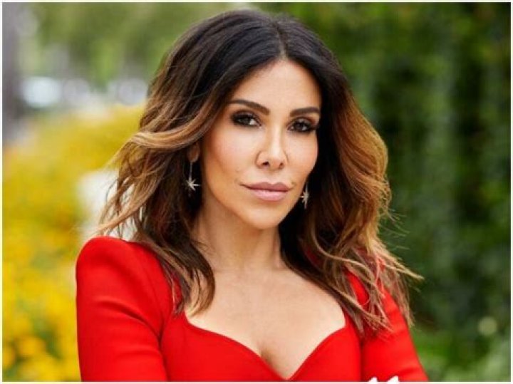 Sara Azari biografía, edad, altura, esposa, net worth, familia