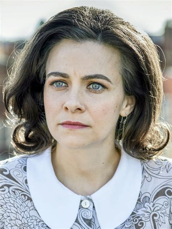 Sara Vickers Biography, Age, Height, Husband, Net Worth, Family