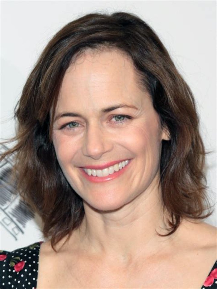 Sarah Clarke Biography, Age, Height, Husband, Net Worth, Family