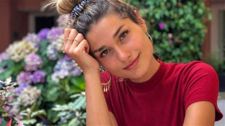 Sasha Meneghel Biography, Age, Height, Husband, Net Worth, Family