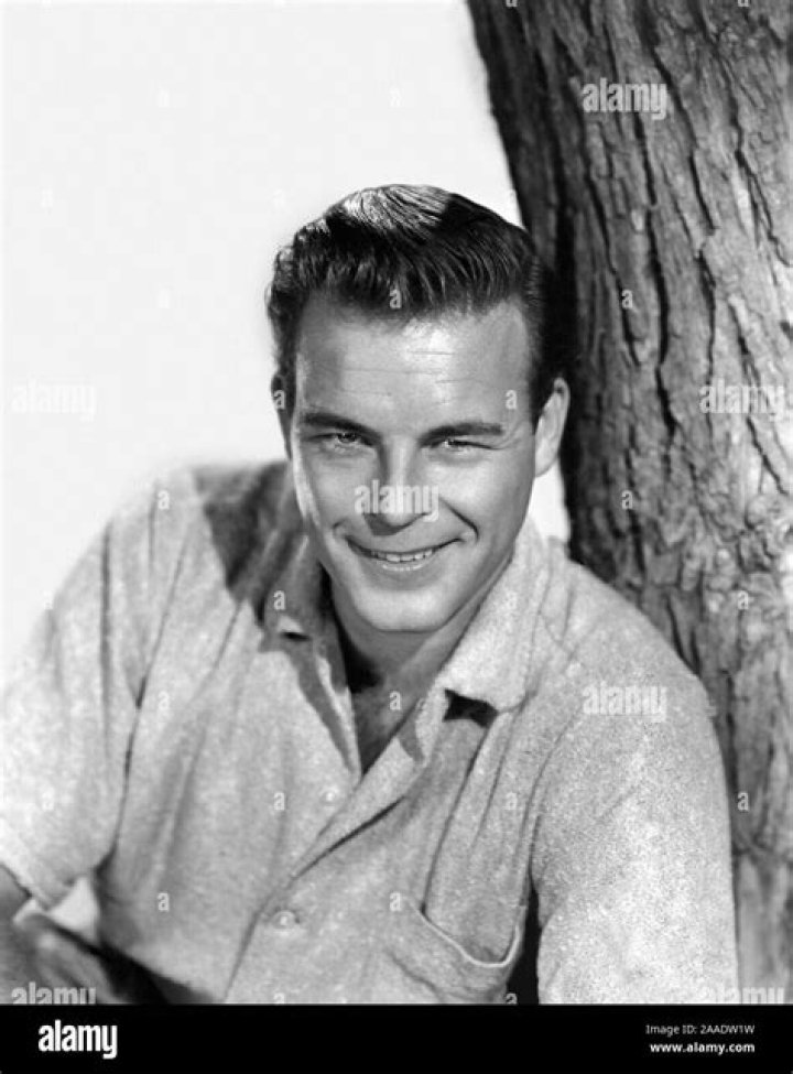 Scott Brady biografía, edad, altura, esposo, net worth, familia