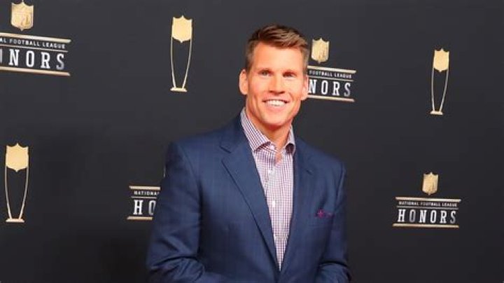 Scott Hanson Biography, Age, Height, Wife, Net Worth, Family