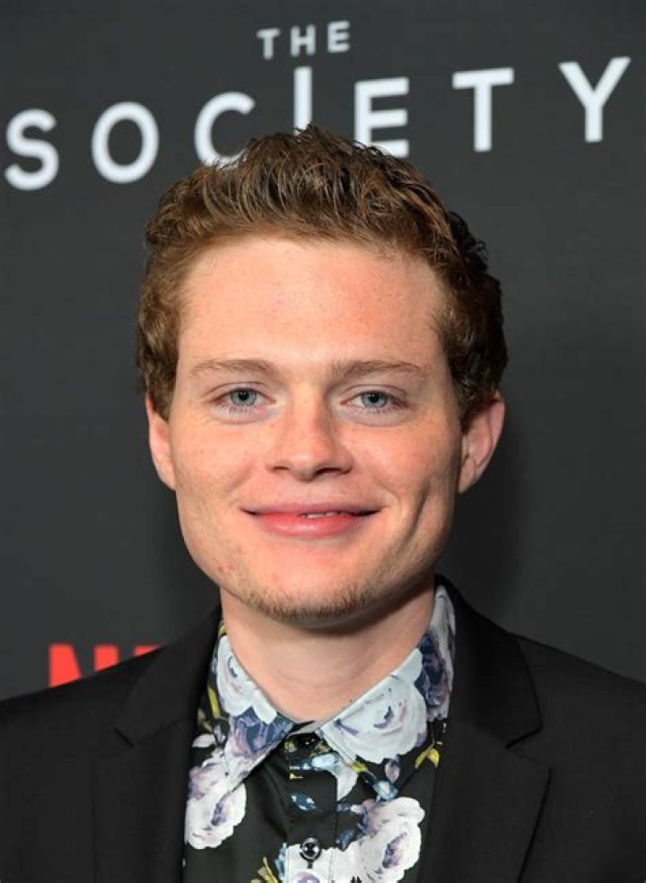 Sean Berdy Biography, Age, Height, Wife, Net Worth, Family