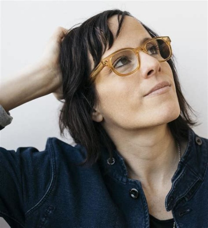Sera Cahoone Biography, Age, Height, Husband, Net Worth, Family